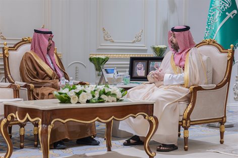 سمو نائب أمير منطقة الحدود الشمالية يستقبل المدير العام لفرع الهيئة العامة لعقارات الدولة بالمنطقة