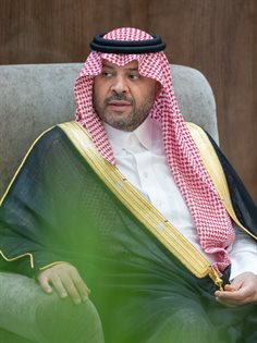 سمو أمير منطقة الحدود الشمالية يستقبل مدير عام الشؤون القانونية بوزارة الداخلية ومُديري الإدارات القانونية بإمارات المناطق