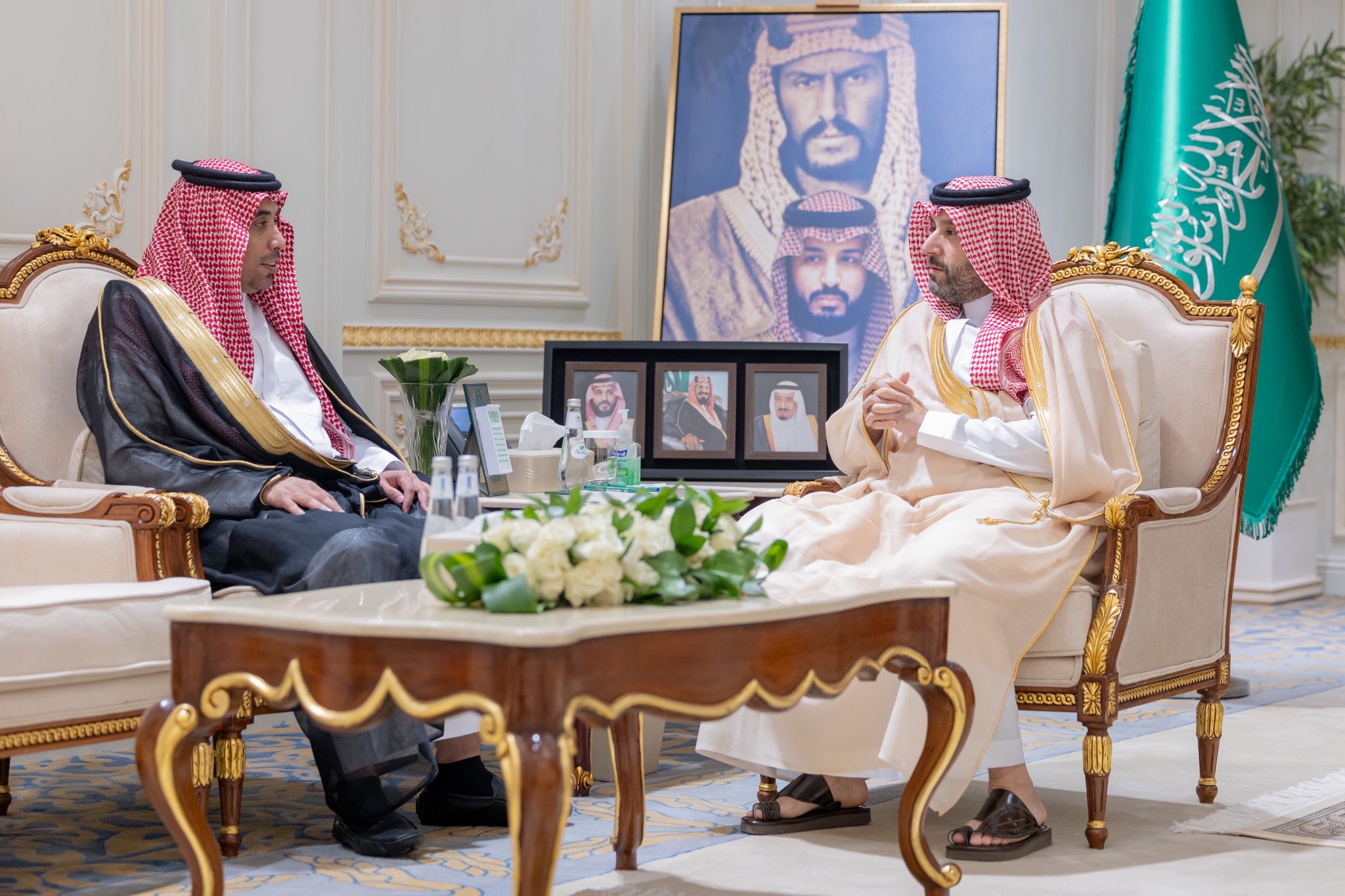 سمو نائب أمير منطقة الحدود الشمالية يستقبل مدير جمرك منفذ جديدة عرعر
