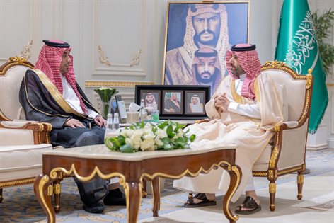 His Royal Highness the Deputy Governor of the Northern Borders Region receives the Director of Jadidat Arar Port Customs