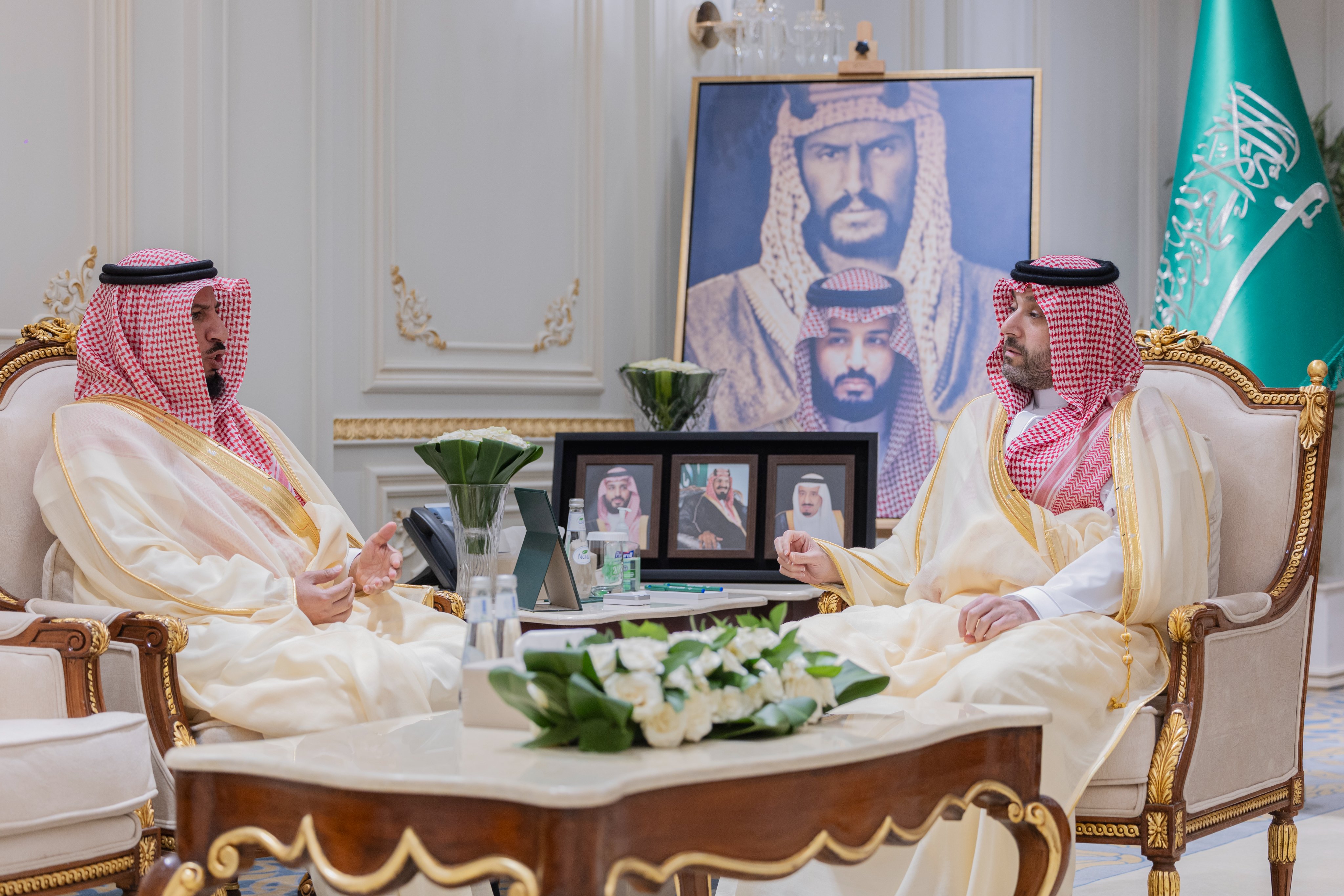 سمو نائب أمير منطقة الحدود الشمالية يستقبل رئيس مجلس إدارة الجمعيات الأهلية بالمنطقة