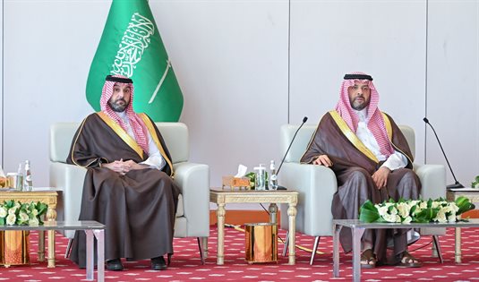 سمو أمير منطقة الحدود الشمالية يكرّم المشاركين في خدمة الحجاج بمنفذ جديدة عرعر