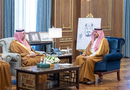 سمو أمير منطقة الحدود الشمالية يستقبل مدير الخطوط الجوية العربية السعودية