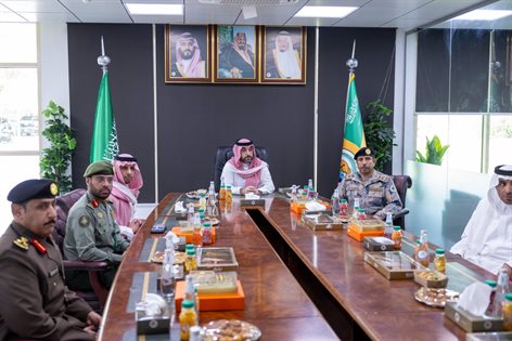 سمو نائب أمير منطقة الحدود الشمالية يتفقّد منفذ جديدة عرعر ويطلع على جاهزية الجهات الأمنية والخدمية