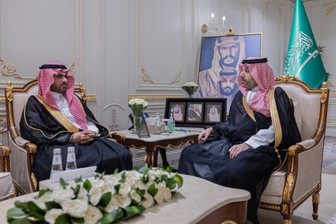 سمو نائب أمير منطقة الحدود الشمالية يستقبل مدير نادي وزارة الداخلية بالمنطقة