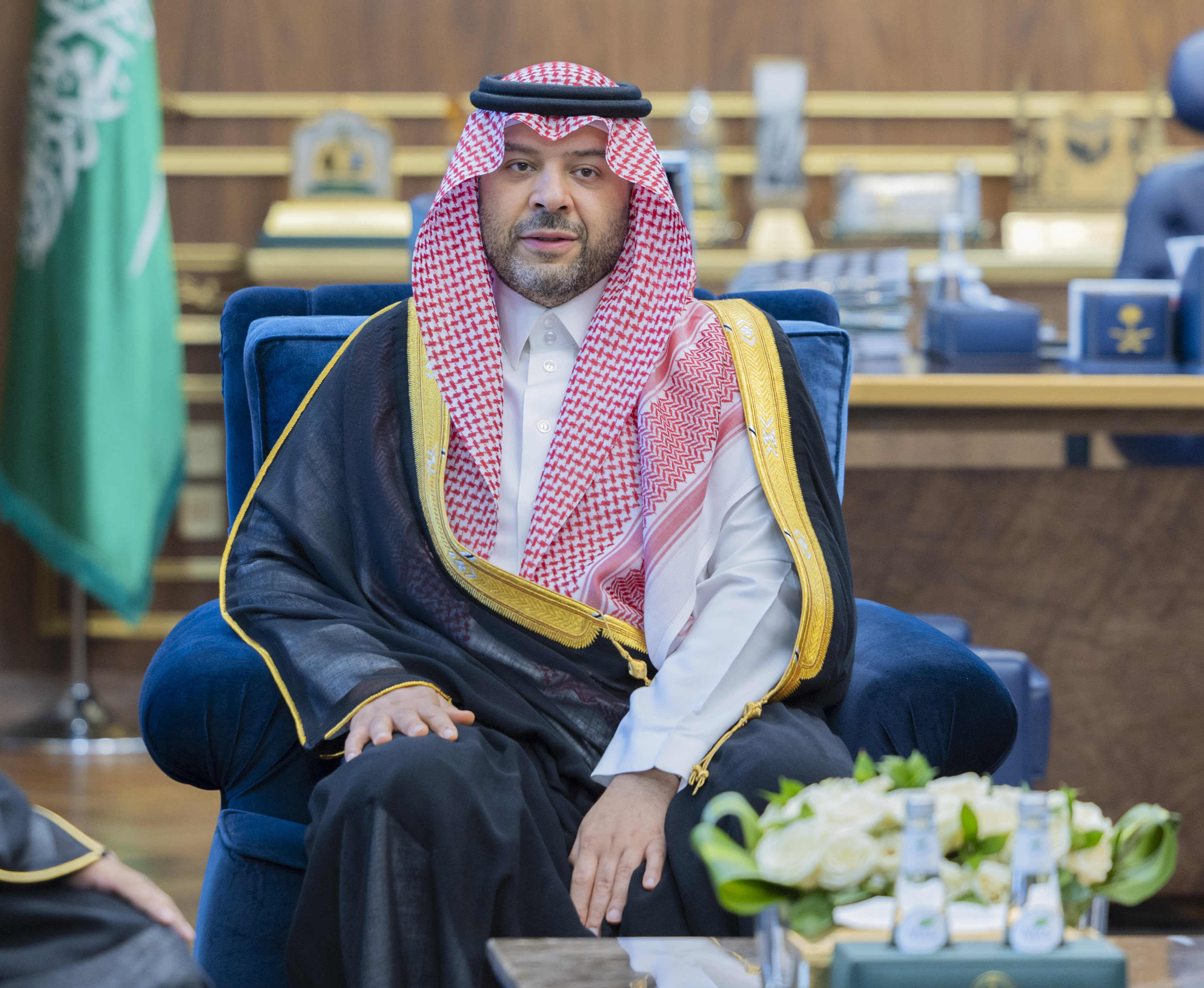 سمو أمير منطقة الحدود الشمالية يستقبل أعضاء مجلس المنطقة المعيّنين حديثًا