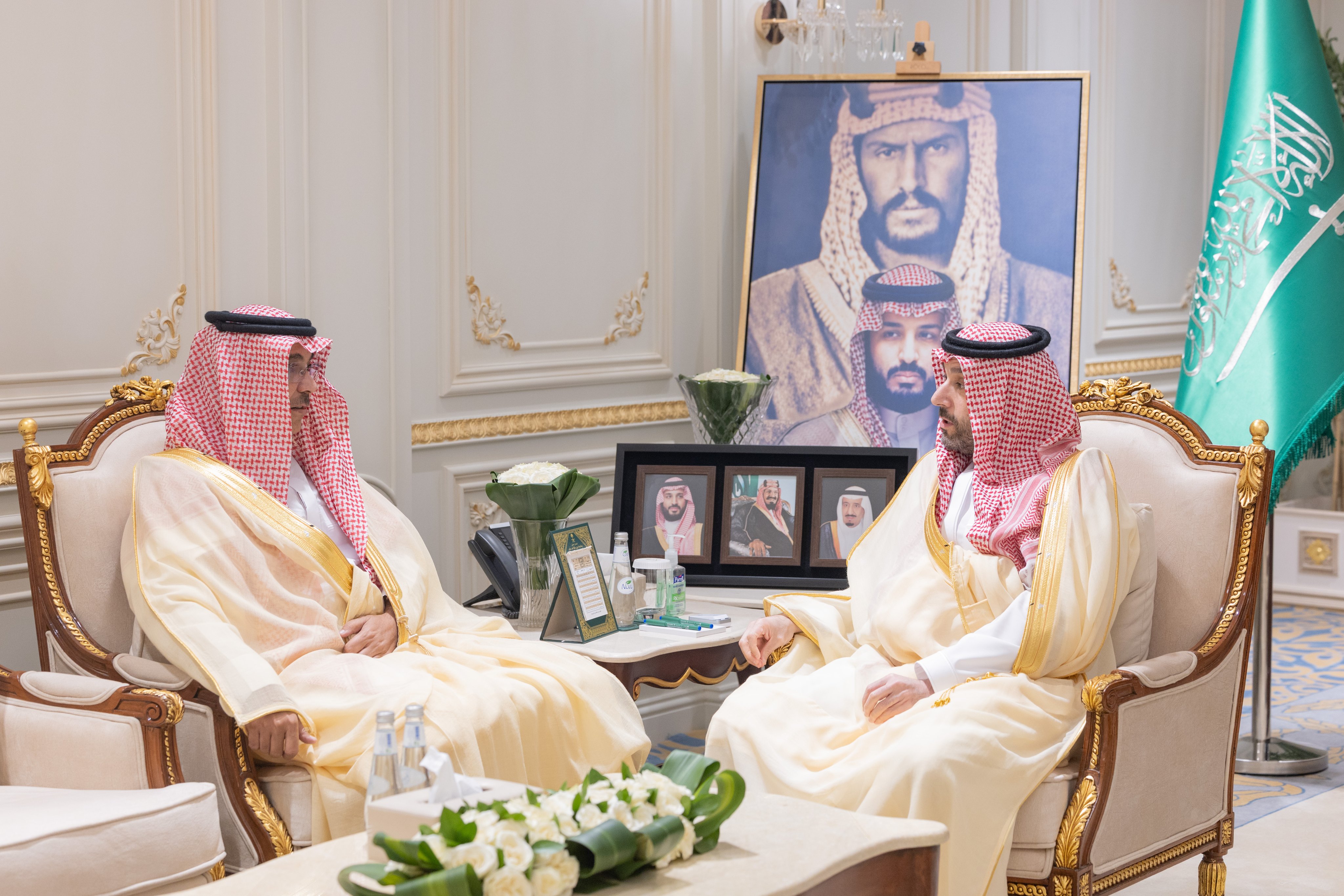 سمو نائب أمير منطقة الحدود الشمالية يستقبل ممثل المركز الوطني لتنمية الغطاء النباتي ومكافحة التصحر بالمنطقة