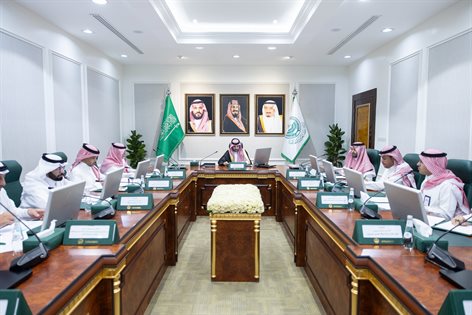 سمو نائب أمير منطقة الحدود الشمالية يرأس اجتماع لجنة المسؤولية الاجتماعية بالمنطقة