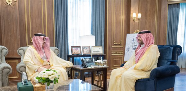 سمو أمير منطقة الحدود الشمالية يستقبل ممثل المركز الوطني لتنمية الغطاء النباتي ومكافحة التصحر بالمنطقة