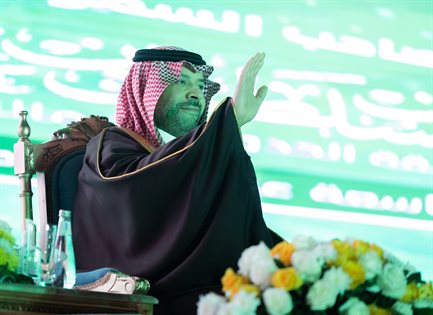 سمو أمير منطقة الحدود الشمالية يرعى حفل تخريج الدفعة الــ19 من طلاب جامعة الحدود الشمالية