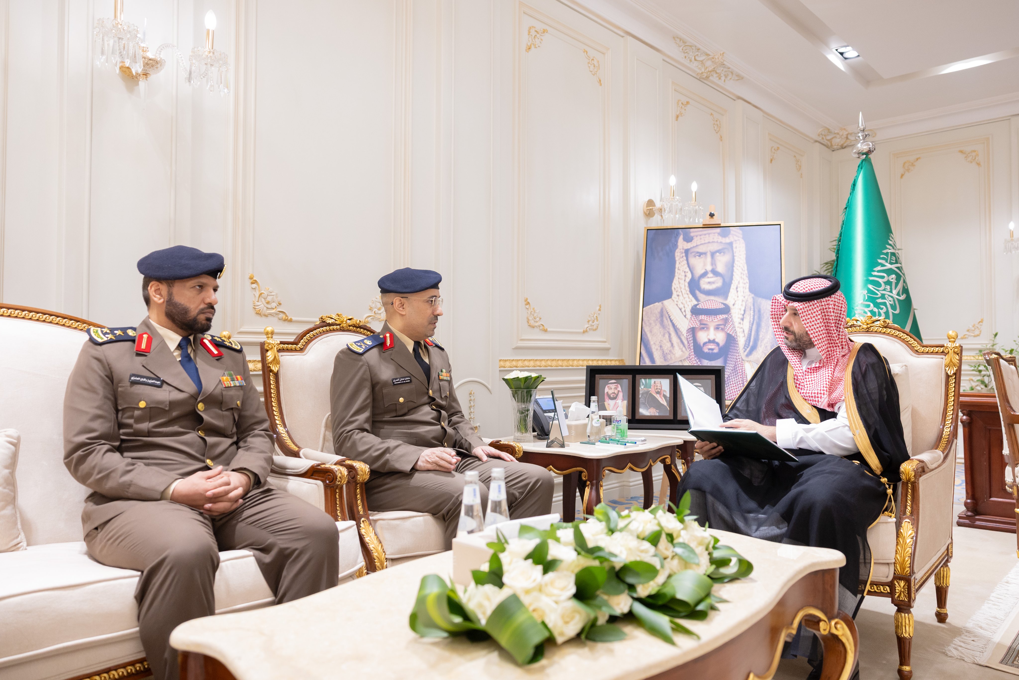سمو نائب أمير منطقة الحدود الشمالية يطّلع على تقرير أعمال الدفاع المدني بالمنطقة للنصف الأول من 2026م